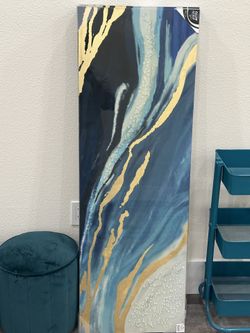 2 Identical Wall Pictures