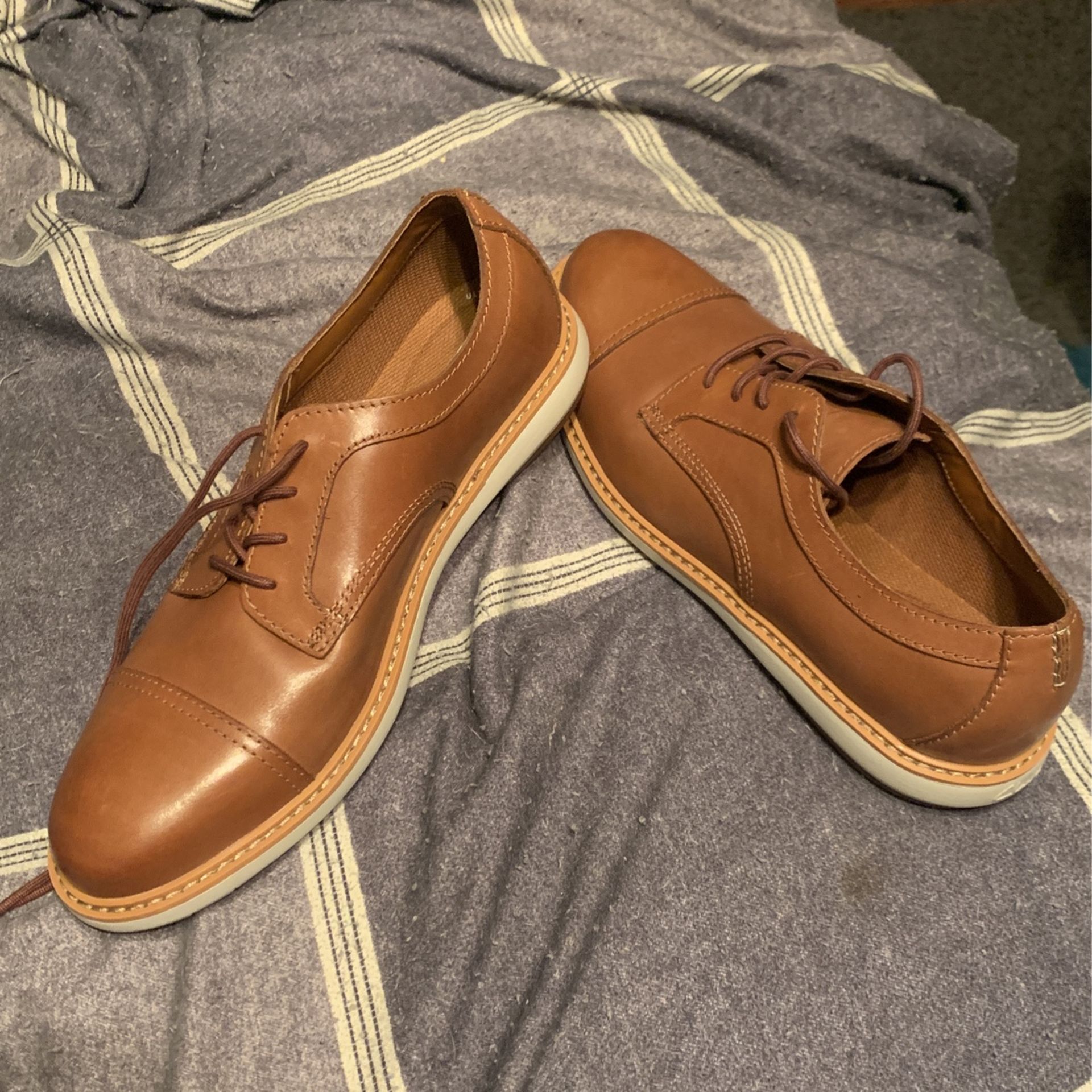 Clarks Dress Shoes 