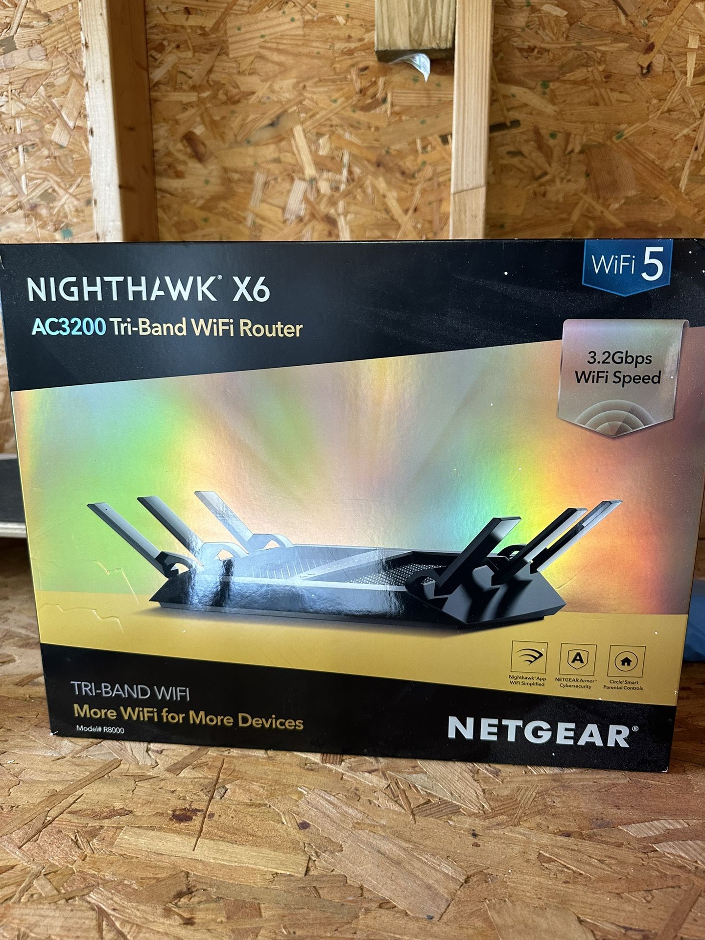 Nighthawk Router