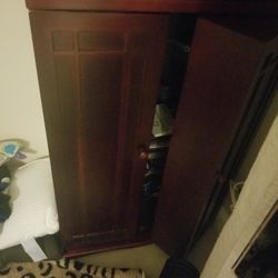 China Wood DVD Or CD Storage Case With 5 Shelves Inside