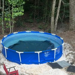 New Pool Used Once 