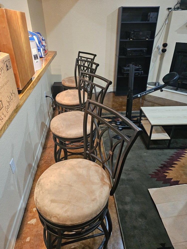 4 Elegant Velvet Seat Swivel Bar Stools