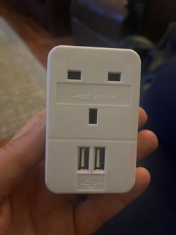 Universal Plug type G UK Adapter with USB Ports see list of countries