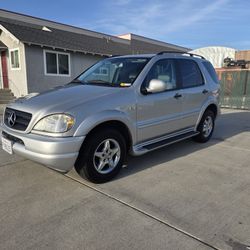 2001 Mercedes Benz ML 320