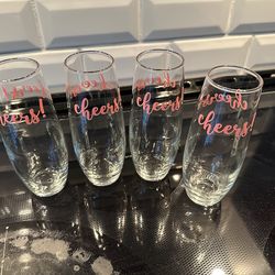 SET OF 4 GLASSES