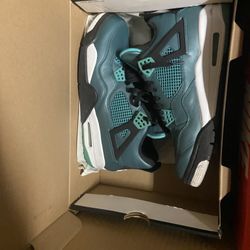Jordan 4