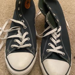 Size 10 Converse chuck 