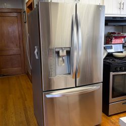 LG Refrigerator French Doors  