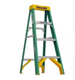 Brand new Werner 5904 4 ft. Fiberglass Step Ladder