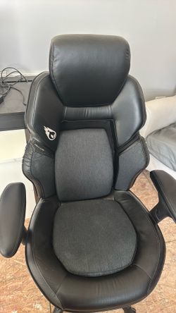 Gaming chair