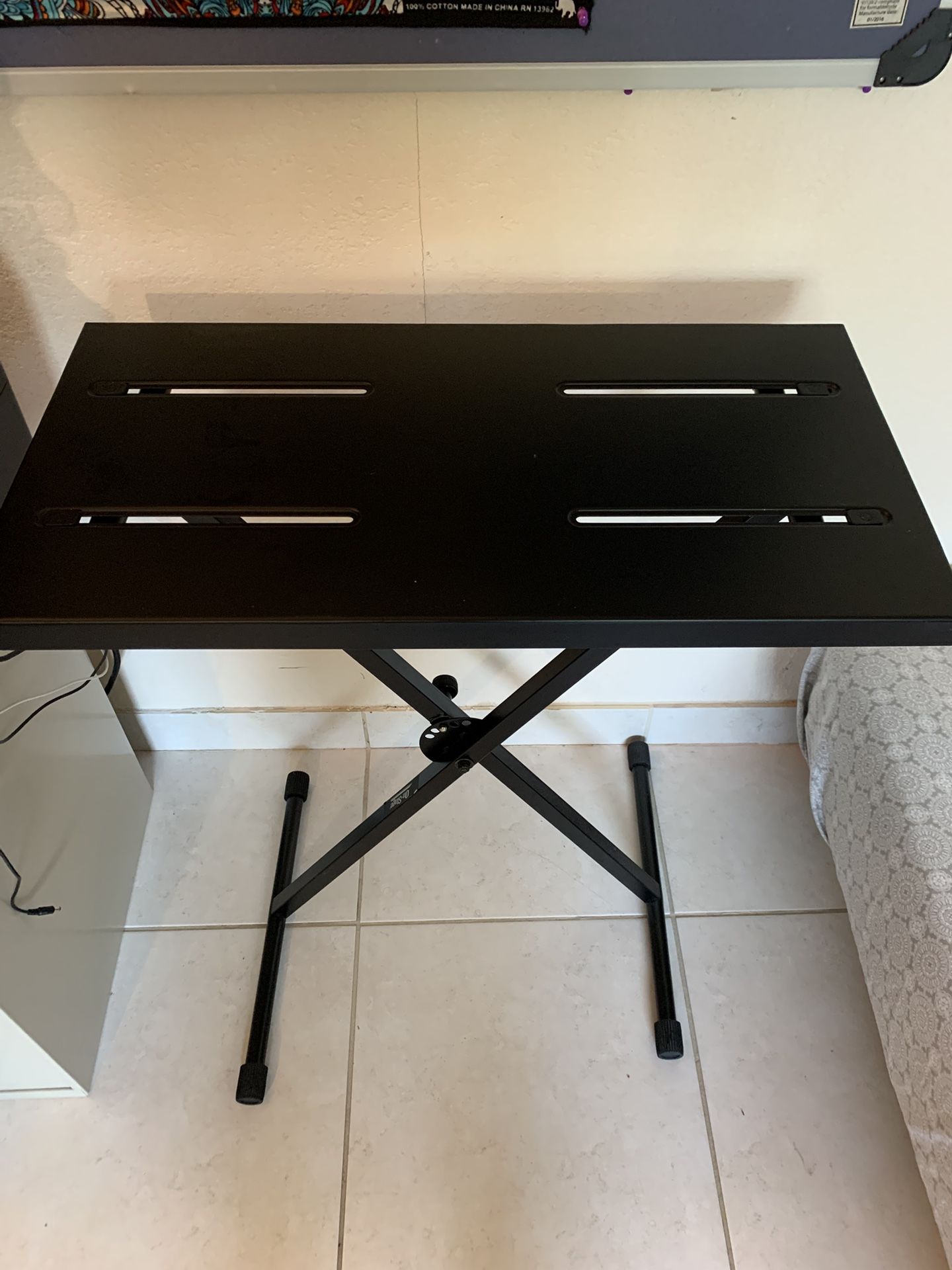 Stand Keyboard / Dj /percussion Etc