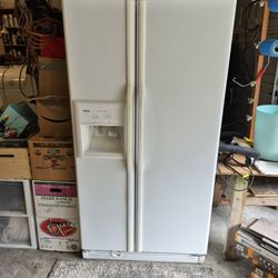 Kenmore Coldspot Refrigerator 