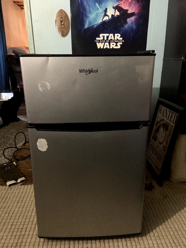 Whirlpool Mini Fridge 3.1 Cubic Feet