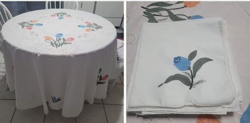 Tablecloth With 12 Napkins