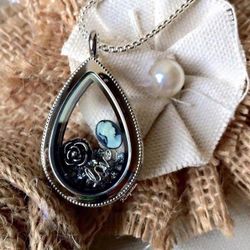 NEW Origami Owl Teardrop Silver Locket Necklace Swarovski Silver Love Rose Vintage French Floating Charm  Special  Edition Exclusive