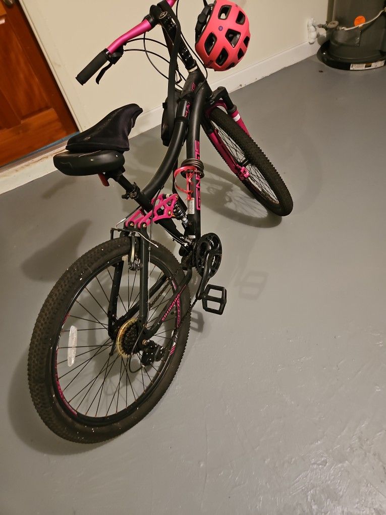 26" Bicicle Barely Used GENESIS