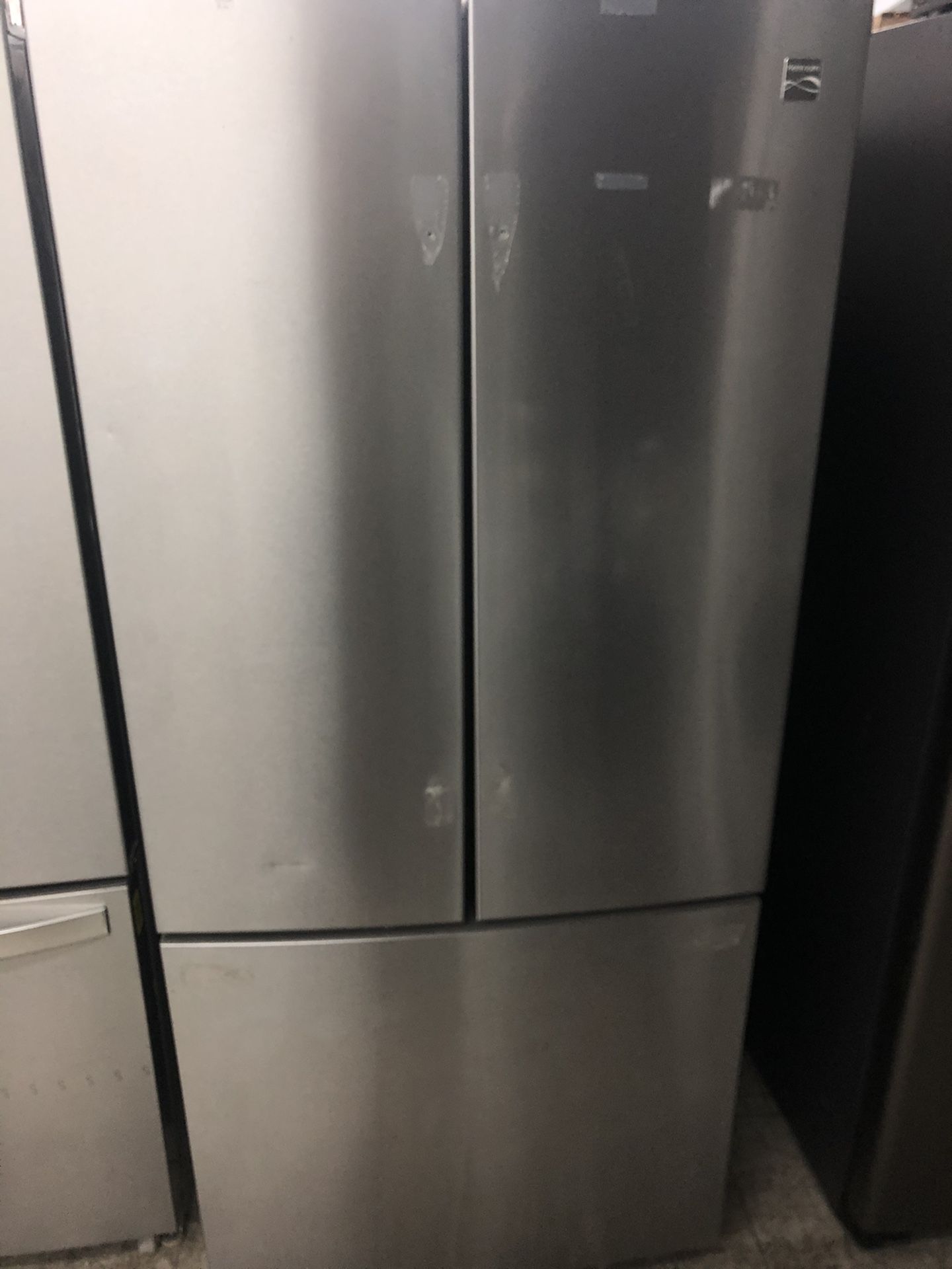 Kenmore 30” 20 Cu ft Bottom Freezer Refrigerator