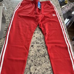 🚨Adidas Joggers (Large) 