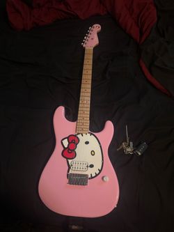 Hello kitty guitar
