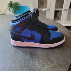 KIDS JORDAN'S SIZE 4.5