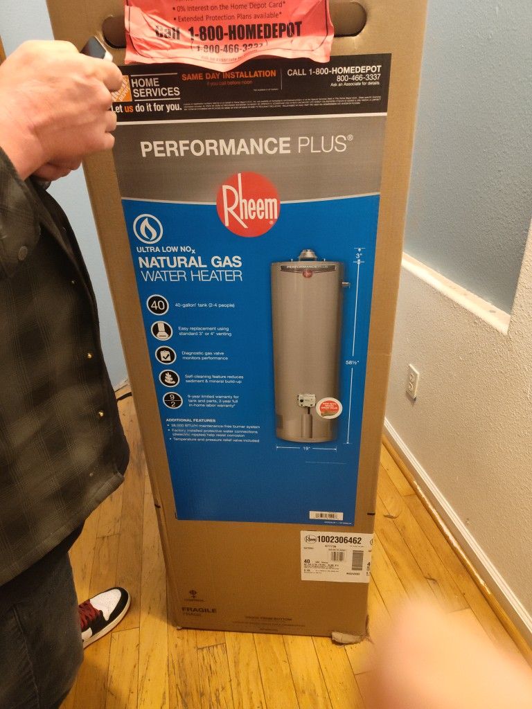 40 Gal Rheem Hot Water Heater