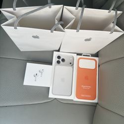 Iphone 17 Pro Max 1TB Unlocked Pay in Full Any Carrier Silver White