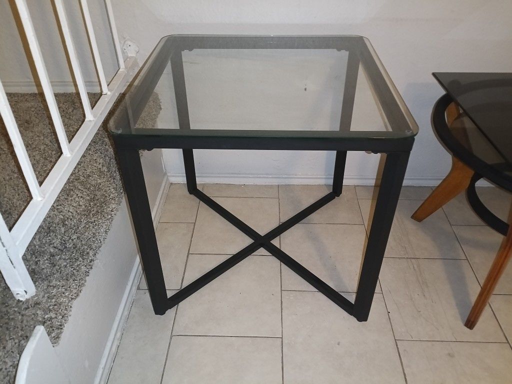 One End Table Is In Great Shape
