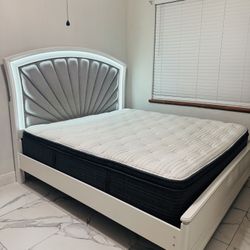 King Bedroom Set W/ Mattress