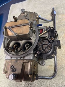 Holley 780 carburetor