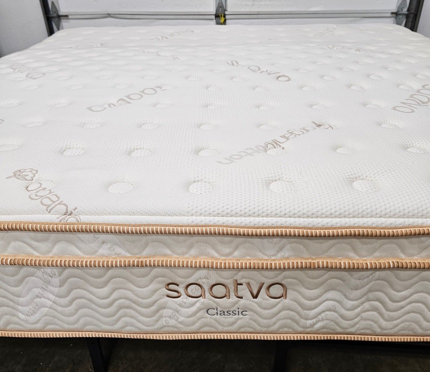 LIKE NEW! Saatva Firm Classic 11.5" King Mattress - Delivery Available