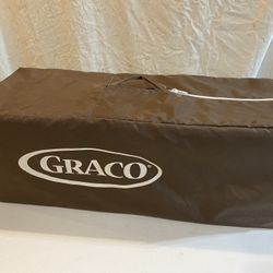 Graco Pack N Play (green)