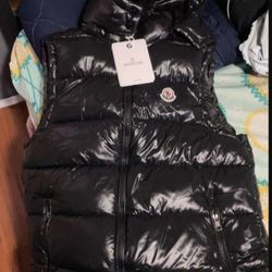 Vest Moncler Size m 