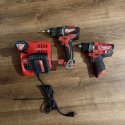 Milwaukee Drills With Batteries And Charger