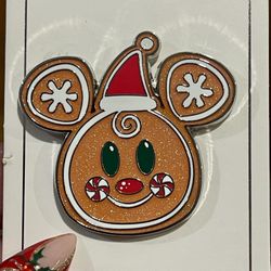 2020 Disney Parks Collection Christmas Gingerbread Man Mickey Mouse Head Pin New