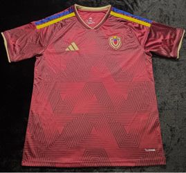 Men XL Adidas Venezuela 2026 Home Burgundy Soccer Jersey