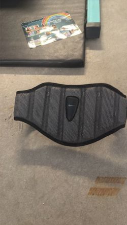 Nike weight lifting belt