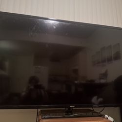 65" Samsung Smart Tv (Flatscreen)