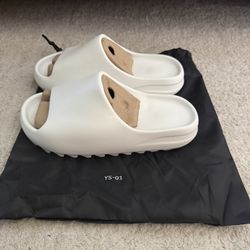 yeezy slide ys-01 white size 10 new