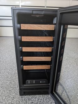 Uline Wine Refrigerator