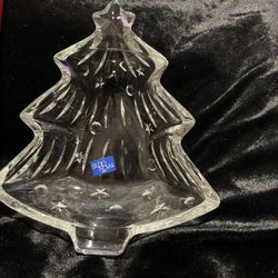 NIB Clear Glass Christmas Tree Dish. 6”x5”
