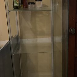3 Shelve Glass Case