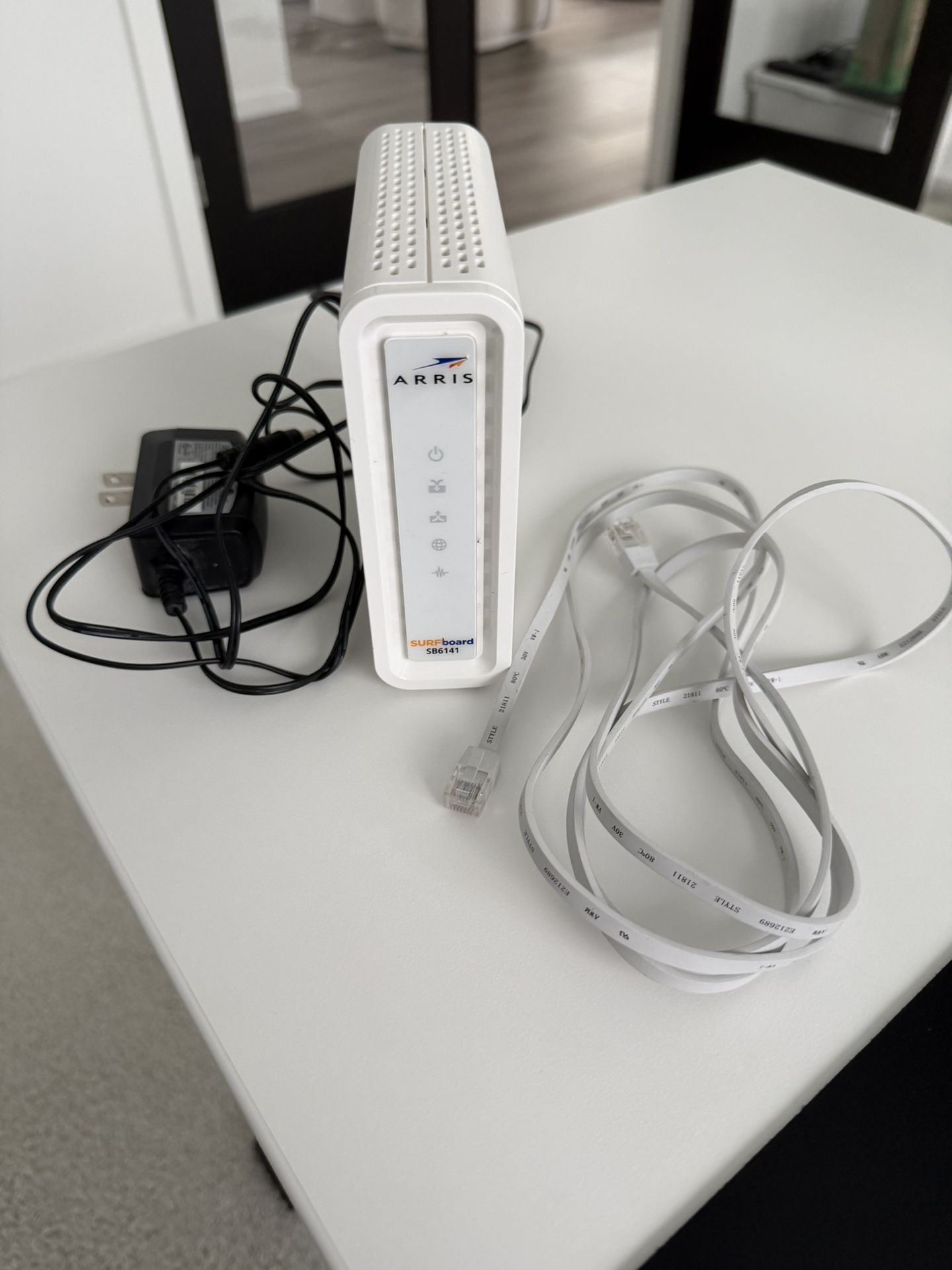 Arris Surfboard SB6141 Cable Modem
