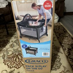 Pack and Play w/ Bassinet Graco
