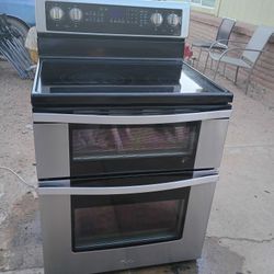 Electric Double Oven Whirlpool Stove 