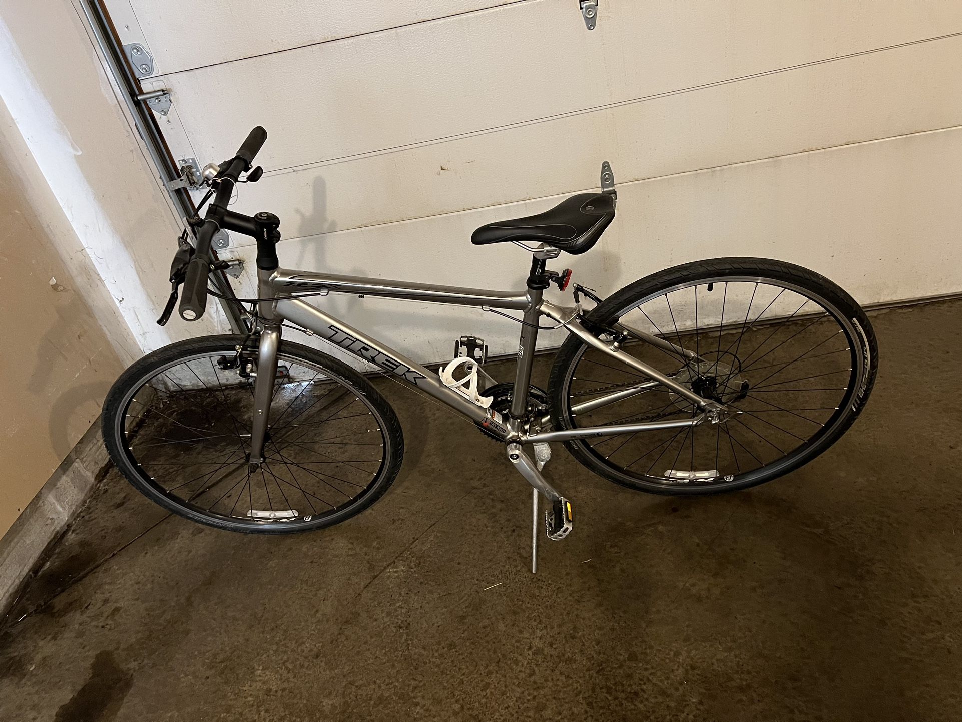 second hand trek hybrid bikes for sale