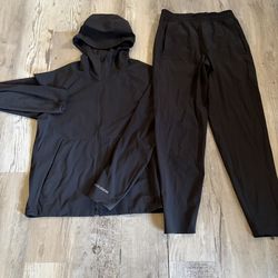 Lululemon Pace  Breaker Set