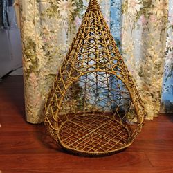 Cone Shaped Pet Bed