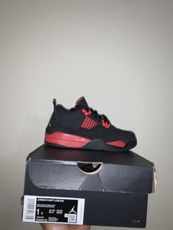Jordan 4 Retro “Red Thunder”