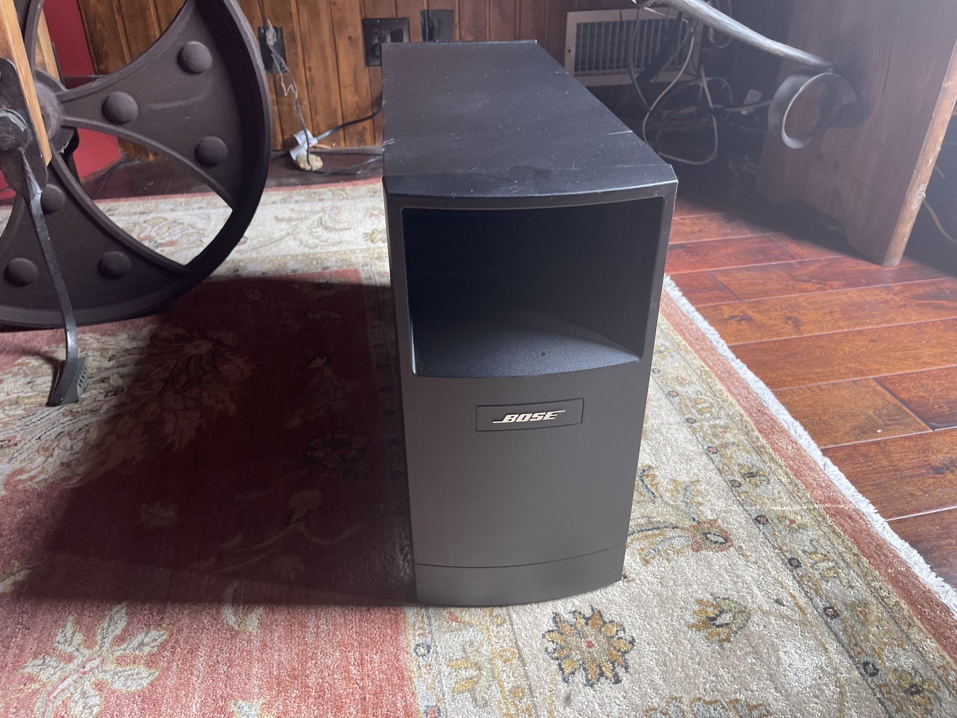 BOSE Acoustimas 5.1 Entertainment System
