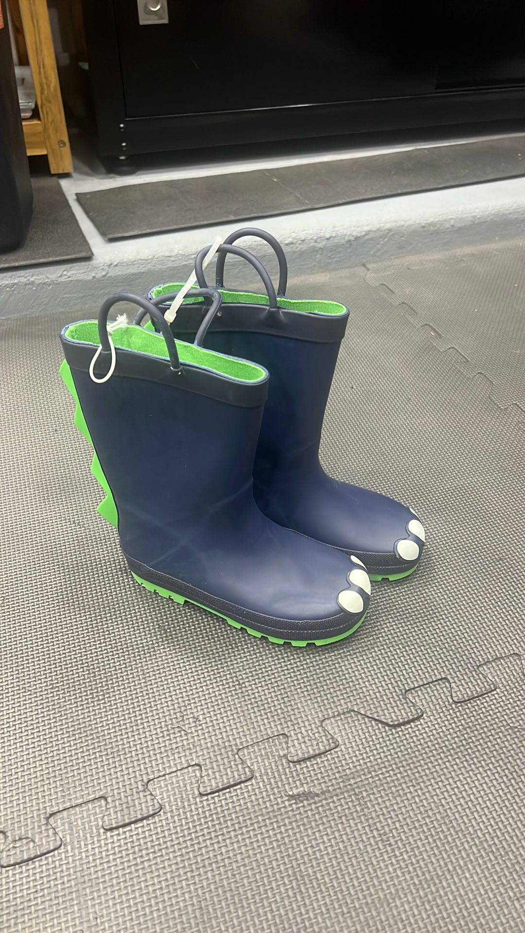 Carter's Toddler rain boots for boys Size 11